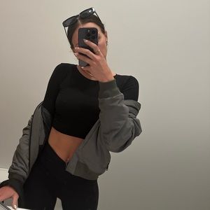 Meet your Posher, Jasmine